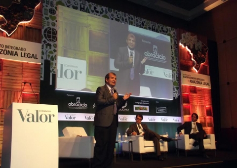 Seminário em São Paulo apresenta Amazônia como a "bola da vez"