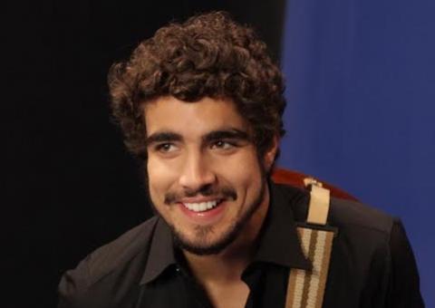  Caio Castro nega ser pai de filho de estudante 'Ela vai ter que mostrar'