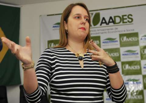 Governo oferece vagas com salários de até R$ 2,2 mil