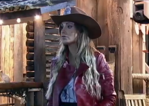 Andressa Urach é a fazendeira da semana