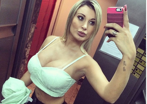 Drama de Andressa Urach entra para lista das notícias mais bizarras do ano