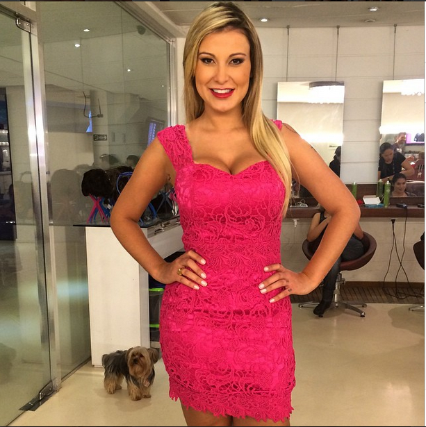 Com dores, Andressa Urach dá entrada em pronto socorro