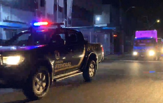 Mais de 132 mil doses da vacina de Oxford chegam a Manaus 