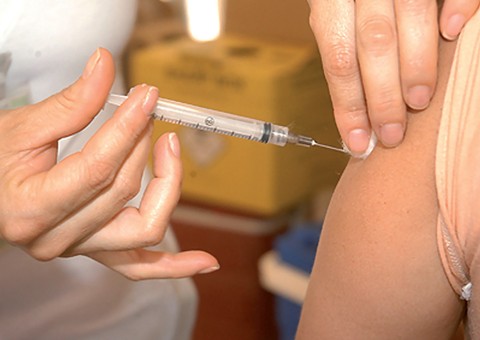 Campanha de vacinação contra o HPV começa nesta terça-feira