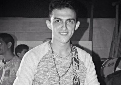 Sertanejo com eletrônica e UFC no Saloon Country Pub