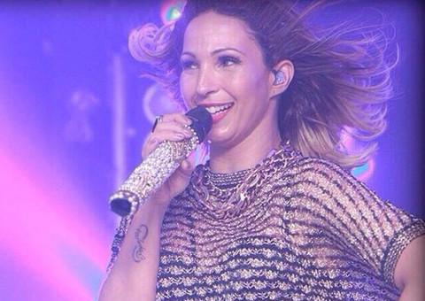 'Já retirei a pedrinha' Valesca Popozuda passa bem 