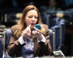 Aldo desiste, Vanessa espera  