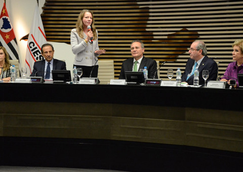 Vanesssa diz que a lei da cota de 30% não se mostrar eficaz