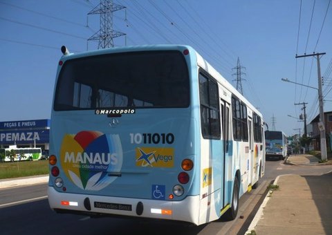 Funcionários param e deixam 100 mil sem transporte