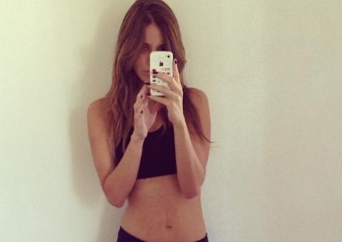  Com 27g a menos, esposa de Rodrigo Faro mostra corpo de top model, 6 meses após dar à luz