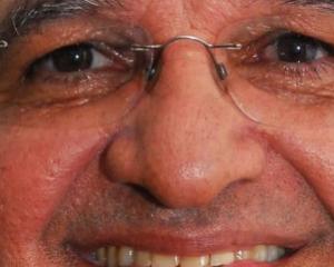 "CHEGOU A MINHA VEZ"  TEM GOSTO DE MAÇÃ  E ATRAI OS LOBOS