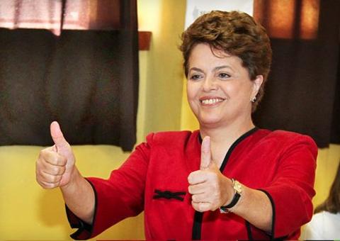 Dilma comemorou aprovação ao Mais Médicos, diz líder