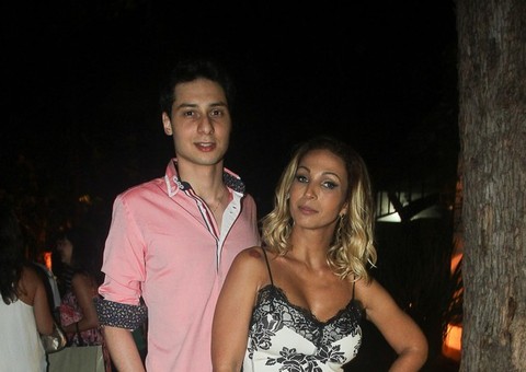 Namorado de Valesca Popozuda dá em cima de médica que prova traição