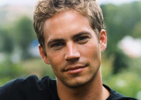 Ator de 'Velozes e Furiosos', Paul Walker, morre em acidente de carro