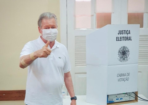 Prefeito Arthur Neto vota no 2º turno e fala sobre expectativas para Manaus