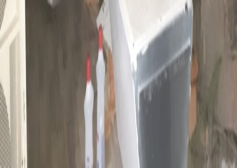 Parede de igreja evangélica desaba durante forte chuva em Manaus