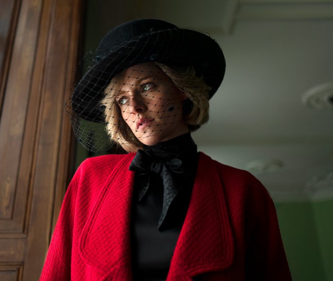 Kristen Stewart aparece como Princesa Diana em primeira foto de Spencer