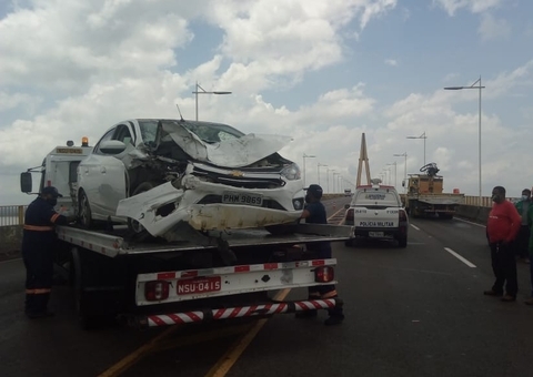 Acidente grave na Ponte Rio Negro deixa cinco pessoas feridas em Manaus