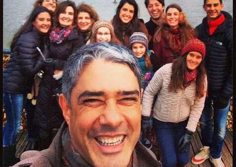  William Bonner e Fátima Bernardes curtem férias em família