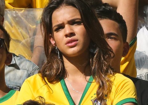    Marquezine se desespera com placar na arquibancada