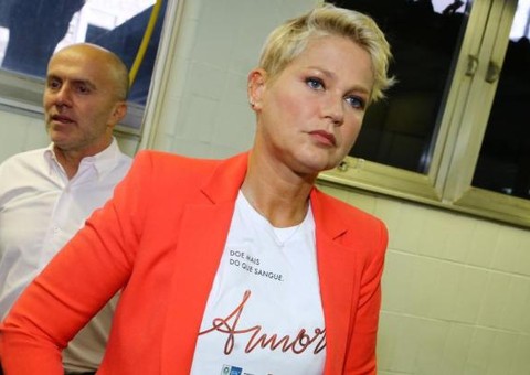 Xuxa dá alfinetada: "Erraram quando pensaram que eu estava velha"