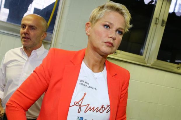 Xuxa dá alfinetada: "Erraram quando pensaram que eu estava velha"