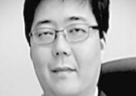 Corpo de Marcos Matsunaga exumado para velório