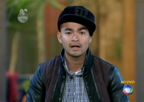 Antes de ser eliminado, Yudi detona Denise