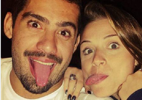 "Acredito que ele esteja sofrendo como eu", diz Angela Souza sobre Yuri