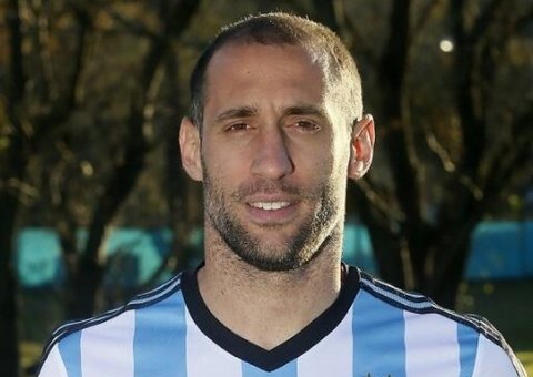 Jogador Argentino xinga repórter após derrota para Alemanha