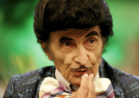 Ator que criou personagem Zé Bonitinho morre aos 89 anos