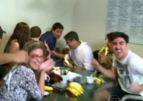 Zeca Camargo quebra mesa e Adnet dispara: "'Medida Certa' é farsa"