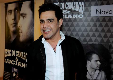 Zezé Di Camargo dá apartamento para ex-sogros e mostra boa relação com pais de Zilu