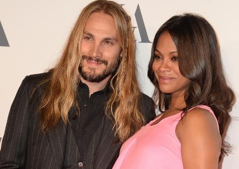Zoe Saldana anuncia nascimento de gêmeos e revela nomes dos bebês