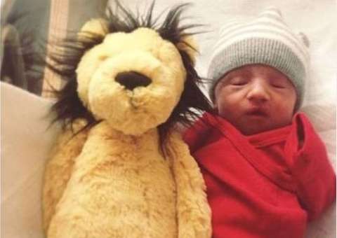 Pais fazem ensaio com bebê marcado pra morrer em 10 dias